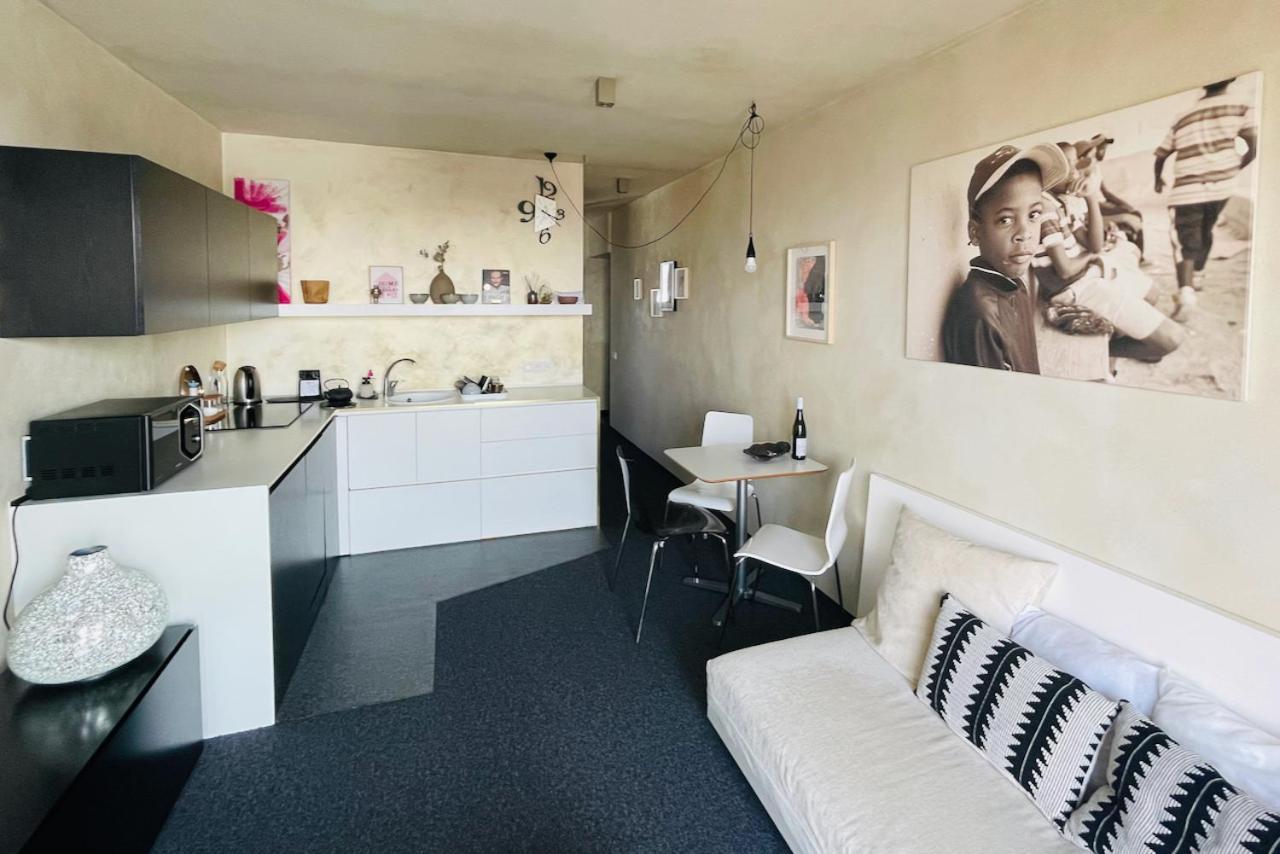 Cozy Apartment - Citycentre - Freeparking - Selfcheck-In Liptovsky Mikulas Exterior photo